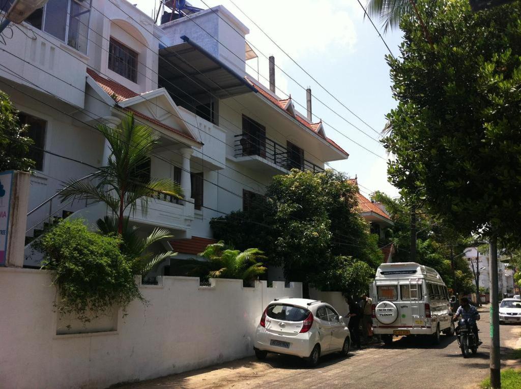 New Goodkarma Inn Kochi Exterior photo